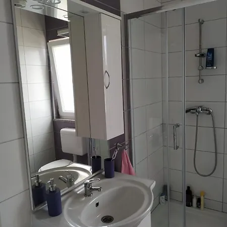 Luna Sevid-apartman 2 *