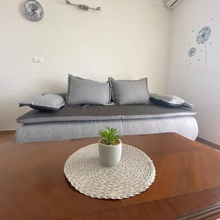 شقة Luna Sevid-apartman 2 *