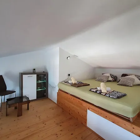 شقة Luna Sevid-apartman 2