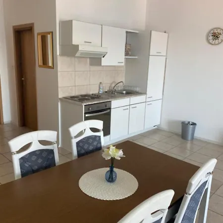 Luna Sevid-apartman 2 شقة *